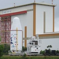 convoi passant devant le BIL (Batiment Intégration lanceur Ariane 5)